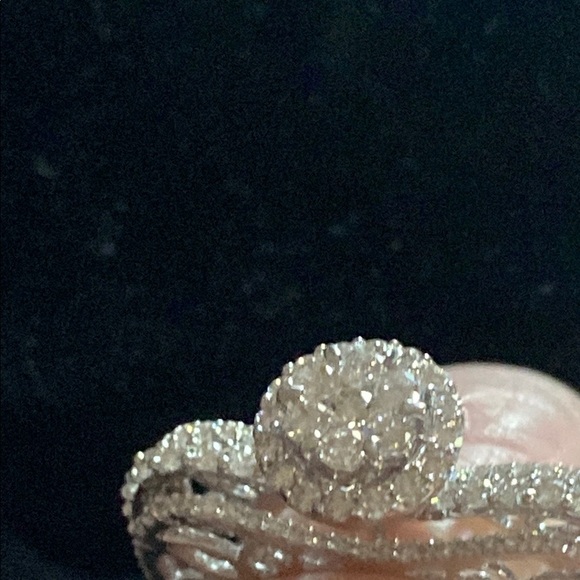 Dimond Ring 14K white solid gold Women's Ring elegant and chic - Picture 5 of 12